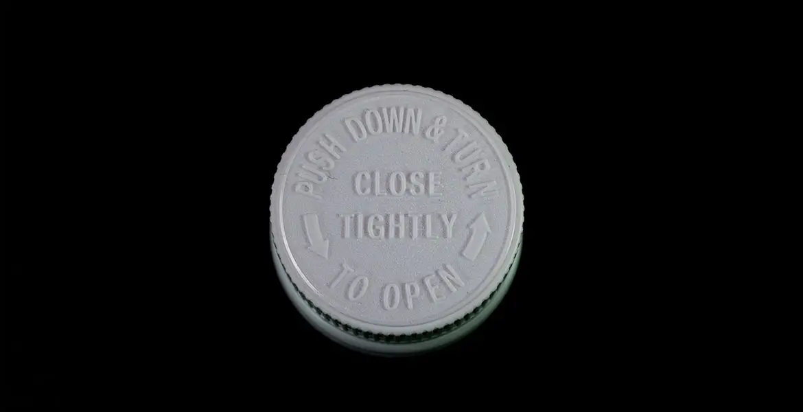 a04 کلاه ایمنی درب محصول ( کپسول های نئو )